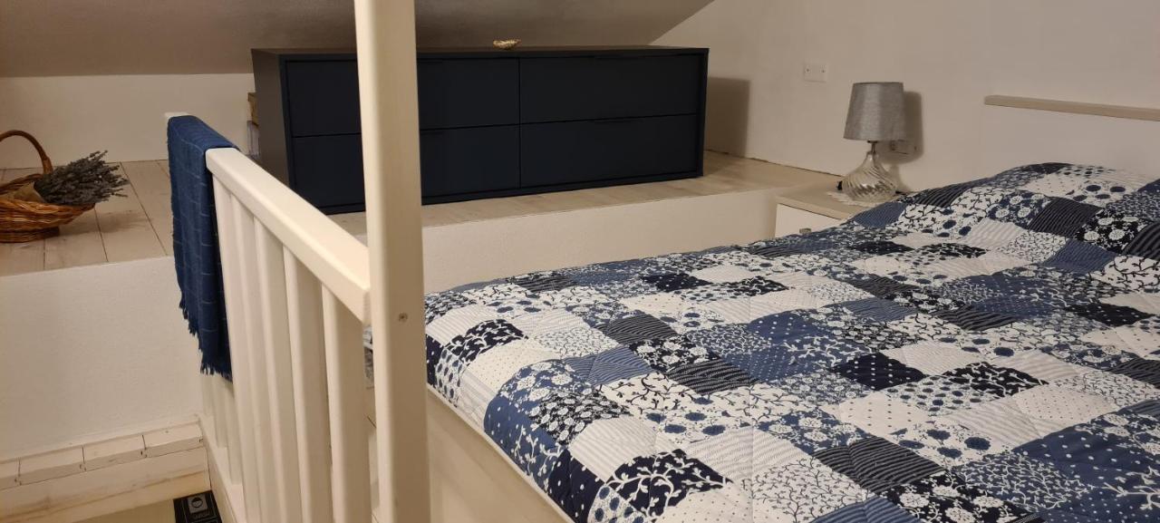 Studio Apartman Loreta Црес Экстерьер фото